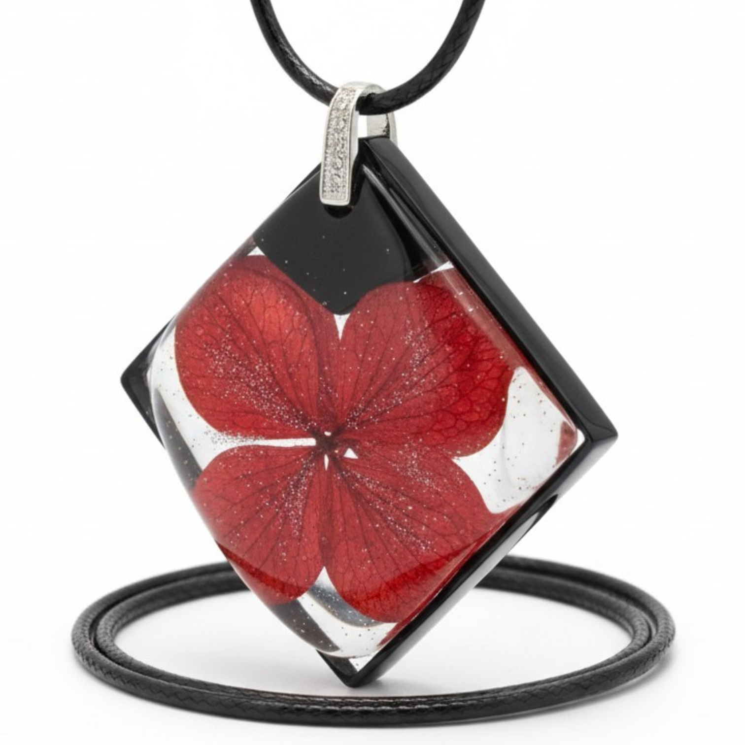 Pendant with Hydrangea